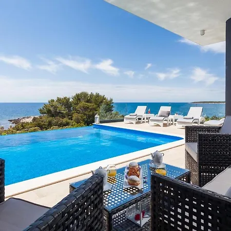 Nyaraló Jasmina Ostrvo Šijak