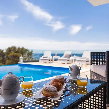 Jasmina Nyaraló Ostrvo Šijak