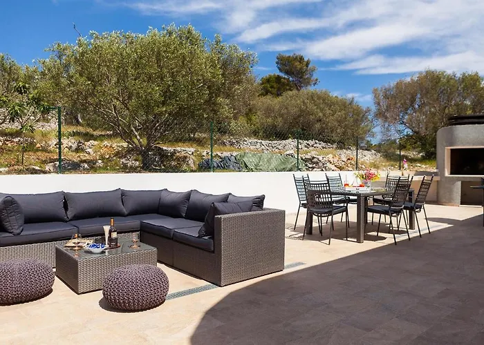 Jasmina بيت للعطل